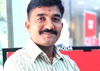 शिरसोली बारी समाज माध्यमिक व उच्च माध्यमिक विद्यालयाच्या अध्यक्षपदी निलेश खलसे यांची बिनविरोध निवड