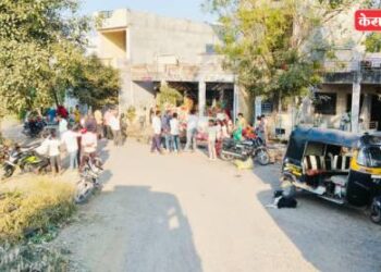 शॉर्टसर्किटमुळे घराला भीषण आग, ३ लाखांच्या नुकसानीची भीती