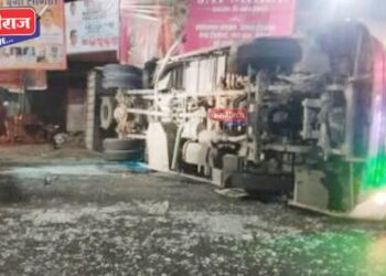 अयोध्या-प्रयागराज महामार्गावर जिल्ह्यातील भाविकांच्या बसला अपघात, जळगावच्या पिंप्राळ्यातील महिला ठार