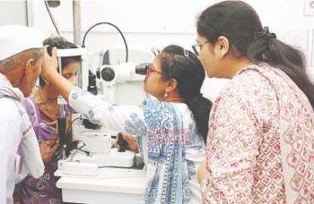 ३० वर्षीय महिलेच्या दोन्ही डोळ्यांवरील मोतीबिंदूवर डॉ. उल्हास पाटील रूग्णालयात यशस्वी शस्त्रक्रिया
