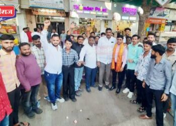 तिकीट कापले, मात्र पक्षाशी गद्दारी करणार नाही!