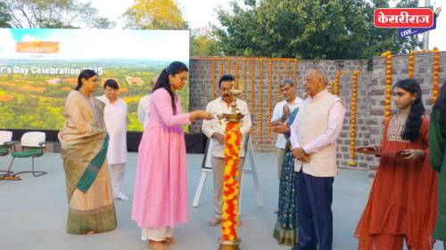 शालेय गुणांसमवेत जीवनमूल्येही महत्वाची : मिनल करनवाल