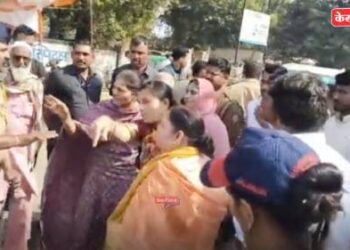 भाजप वाहनांची तपासणी ,केंद्रीय राज्यमंत्री रक्षा खडसे घटनास्थळी; काही काळ शाब्दिक चकमक