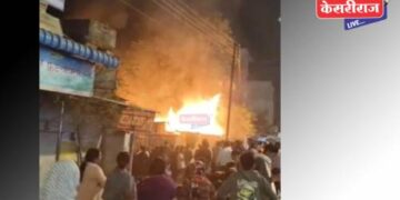 गॅरेजला भीषण आग ; अग्निशमन दलाच्या तत्परतेने मोठी हानी टळली!