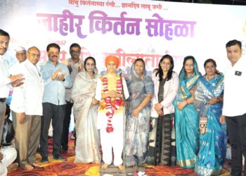 हिवराळे परिवारातर्फे जळगावकरांना ‘कीर्तनरूपी’ मेजवानी; शिवलीलाताईंच्या वाणीने श्रोते भारावले.