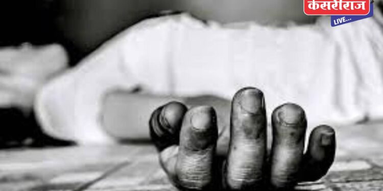 रेल्वे समोर स्वताला झोकून देत वृद्धाची आत्महत्या