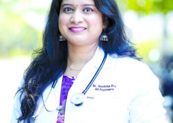 डिप्रेशनमध्ये गेलेल्या ३३ वर्षीय रुग्णाला नवजिवन