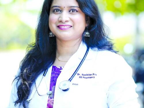 डिप्रेशनमध्ये गेलेल्या ३३ वर्षीय रुग्णाला नवजिवन