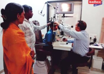 खेडीत शालेय विदयार्थ्यांची नेत्रतपासणी व चष्मे वाटप