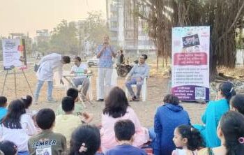 पालक शाळेतर्फे मेहरुण तलावाच्याकाठी रंगला ‘पतंग उत्सव’