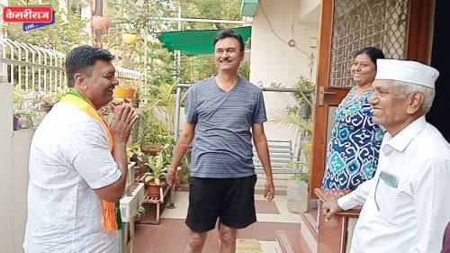 प्रभाग १२ मध्ये महायुतीचे उमेदवार नितीन बरडे यांचे नागरिकांकडून स्वागत