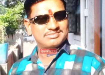 अरेरे : मुलगा अंगणात,घरात पित्याने घेतली फाशी..!