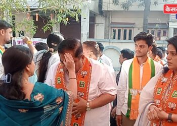 प्रभाग ७ मध्ये चंद्रशेखर अत्तरदे यांच्या पदयात्रेला जनसागर लोटला!