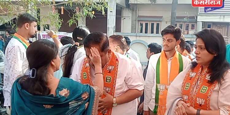 प्रभाग ७ मध्ये चंद्रशेखर अत्तरदे यांच्या पदयात्रेला जनसागर लोटला!