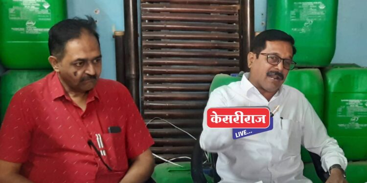 निवडणूक निर्णय अधिकारी विनय गोसावी यांच्यासह गणापुरे, आव्हाड यांची चौकशी करून बडतर्फ करा