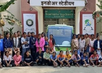 आदिवासी पौगंडावस्थेतील मुलींसाठी योग-ध्यान प्रशिक्षण कार्यशाळेचा समारोप