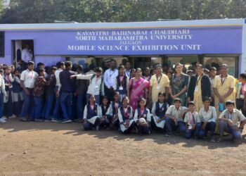 ‘फिरती विज्ञान प्रयोगशाळा’ उपक्रम ग्रामीण-आदिवासी विद्यार्थ्यांसाठी ज्ञानाचा नवा दालन