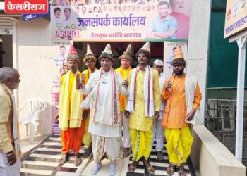 प्रभाग १५ ‘अ’ मध्ये प्रचाराची ‘वारी’; भाजपचे अरविंद देशमुख बनले वासुदेव !