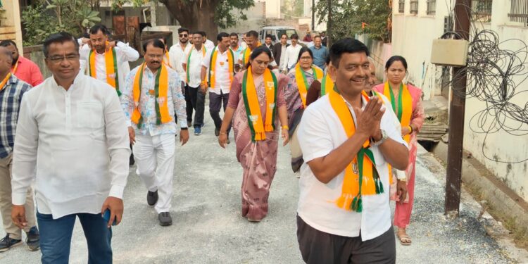 प्रभाग १२ मध्ये भाजपचे उमेदवार नितीन बरडे यांच्या प्रचाराचा झंझावात