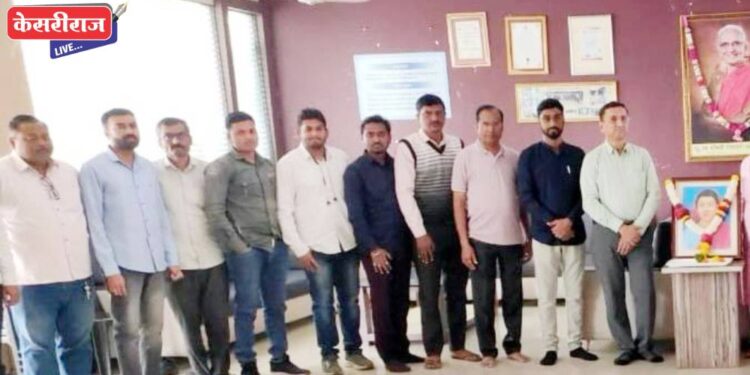 गोदावरी व्यवस्थापन महाविद्यालयात सावित्रीबाई फुले जयंती निमीत्त अभिवादन