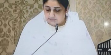 पहिल्या महिला उपमुख्यमंत्री : सुनेत्रा अजितराव पवार यांनी घेतली राजभवनात शपथ