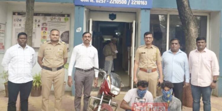 दुचाकी चोरणारी टोळी गजाआड, चोरीची मोटारसायकल हस्तगत