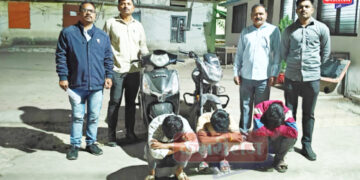 जळगाव स्थानिक गुन्हे शाखेने पकडली दुचाकी चोरणारी टोळी