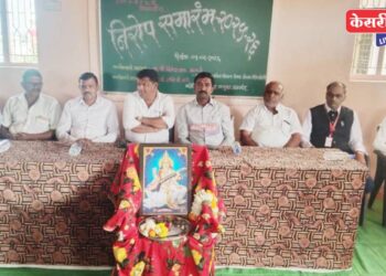 शिरसोलीत बारी समाज विद्यालयात दहावी-बारावीच्या विद्यार्थ्यांना निरोप