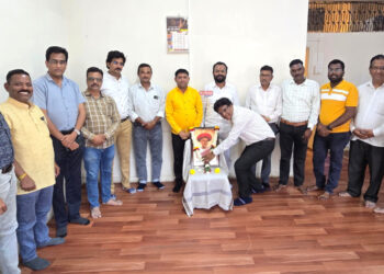 ‘दर्पण’कार बाळशास्त्री जांभेकर यांना जळगावमध्ये अभिवादन