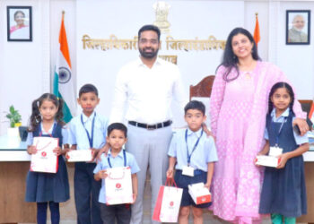 दिव्यांग विद्यार्थ्यांसाठी ५३ लक्ष किमतीचे कर्णयंत्र वितरण