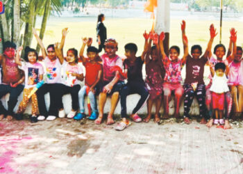 गोदावरी नर्सिंगच्या विद्यार्थींनीनी साजरी केली पर्यावरण पुरक धुळवड