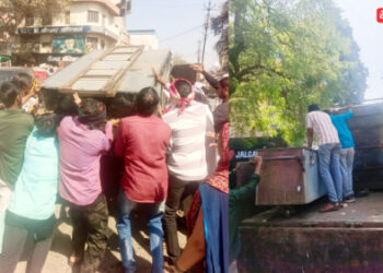 महापौरांचा दणका! टॉवर चौकातील जैन मंदिरापुढील अतिक्रमण हटवले