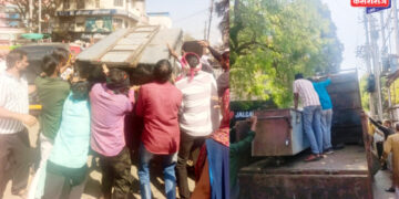 महापौरांचा दणका! टॉवर चौकातील जैन मंदिरापुढील अतिक्रमण हटवले