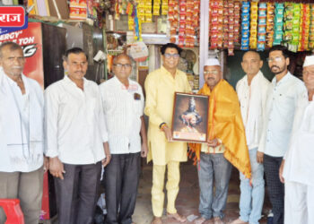 सुमित पाटील यांचा वावडदा येथे जाहीर सत्कार