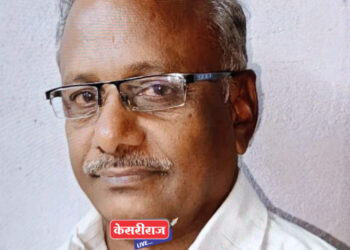 अज्ञात वाहनाच्या धडकेत दुचाकीवरील दाम्पत्य पुलाखाली पडले, जागीच ठार !