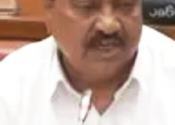 जळगाव जिल्ह्यातील २६ गावांच्या दूषित पाणीप्रश्नी एकनाथराव खडसे आक्रमक