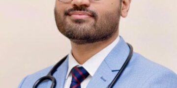 उष्णतेची लाट: गावोगावी वाढता धोका, घ्या आरोग्याची तातडीची खबरदारी — डॉ. कमलेश तायडे