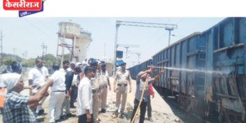 जळगाव रेलवे स्टेशनजवळ कोळसा मालगाडीच्या बोगीला आग; मोठा अनर्थ टळला