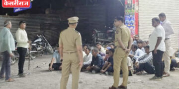पोलीस अधीक्षक स्वतः रस्त्यावर उतरले; सार्वजनिक ठिकाणी दारू पिणाऱ्या तळीरामांची धुंदी उतरवली!