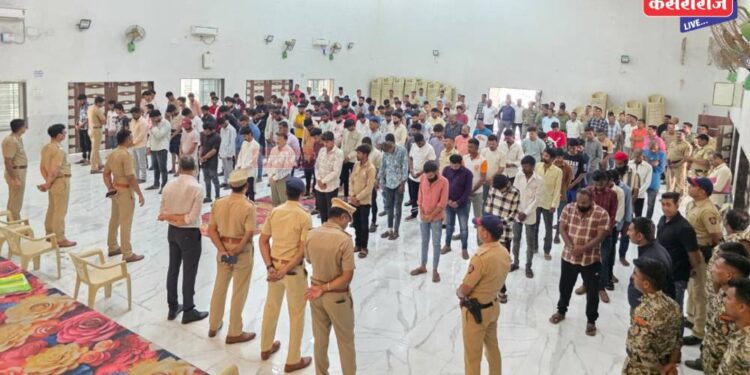 जळगाव शहरात पोलिसांची पहाटेपासून धडक मोहीम