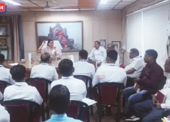 रिंग रोडच्या दुरवस्थेवरून महापौर संतापल्या; मनपाच्या प्रलंबित कामांबाबत अधिकाऱ्यांना विचारला जाब!