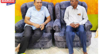 पद्मश्री चैतराम पवार यांच्यासोबत डॉ. नितीन धांडे यांची मनमोकळी चर्चा