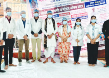 चाळीसगाव येथे वारकर्‍यांसाठी ’डॉ. उल्हास पाटील कॉलेज ऑफ फिजिओथेरपी’तर्फे मोफत सेवा शिबिर