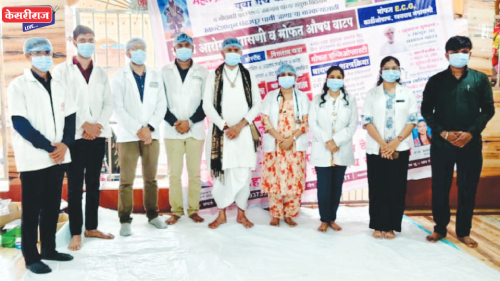 चाळीसगाव येथे वारकर्यांसाठी ’डॉ. उल्हास पाटील कॉलेज ऑफ फिजिओथेरपी’तर्फे मोफत सेवा शिबिर