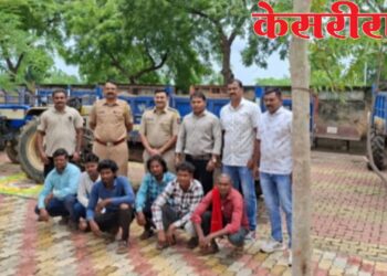 बोरी नदीपात्रावर पोलिसांचा पहाटेचा छापा; अवैध वाळू वाहतुकीचे सहा ट्रॅक्टर जप्त