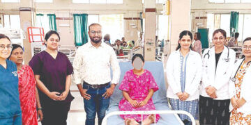 गर्भ पोटातच फुटलेल्या महिलेचा शस्त्रक्रियेमुळे वाचला जीव