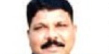 दुचाकी घसरून पाटाच्या पाण्यात पडल्याने पोलीस अंमलदाराचा मृत्यू