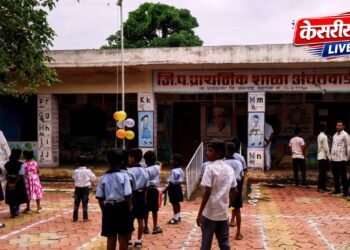 आंचलवाडी ग्रामपंचायतीचा आदर्श; स्वातंत्र्यदिनी युवकांच्या हस्ते ध्वजारोहण