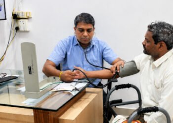 डॉ. वर्षा पाटील वुमन्स कॉलेज ऑफ होम सायन्समध्ये राष्ट्रीय हातमाग दिन उत्साहात