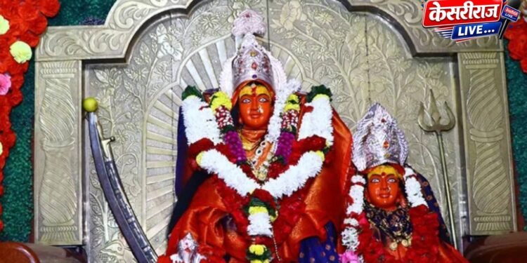 सातपुड्यातील प्रसिद्ध मनूदेवी मंदिरात घरफोडी; देवीचे चांदीचे मुकुट व छत्र्या लांबवल्या